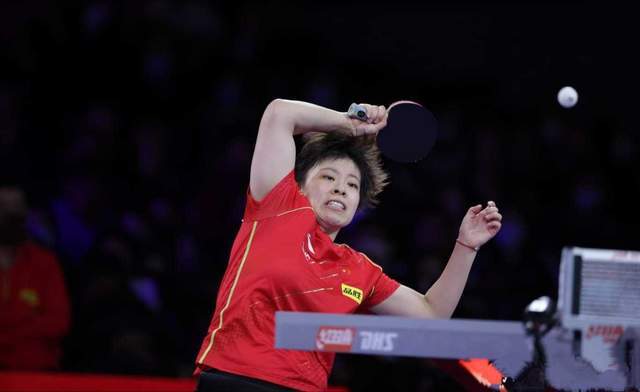 的锋线球员 的锋线球员