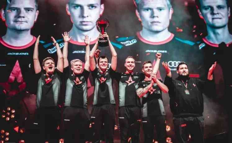 一个年仅1 一个年仅1